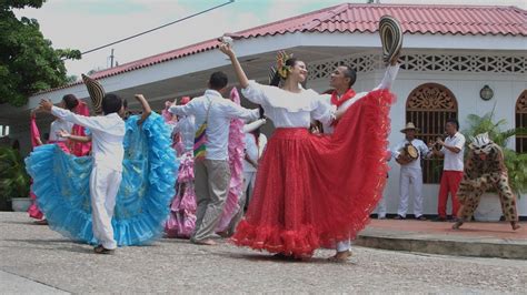 Cumbia La pollera Colorá